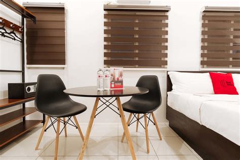 reddoorz+plus+near+ust+manila+hotel
